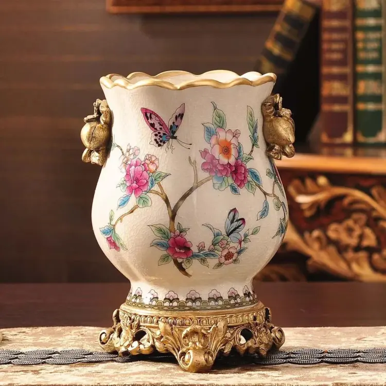 Elegant Retro Chinese Ceramic Art Vase – Home Décor Accent Piece - Image 3