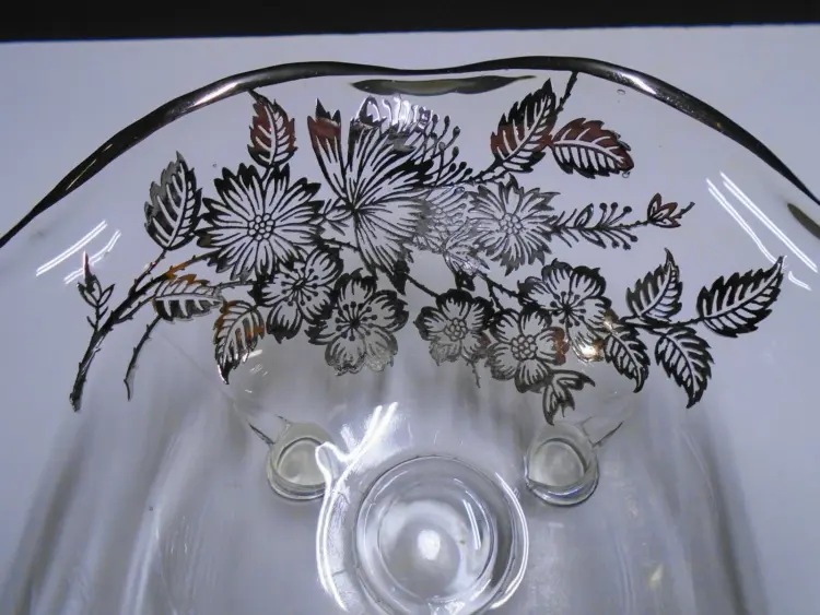 Vintage Clear Glass Ruffled Bowl with Sterling Silver City Overlay – Elegant Three-Legged Design - Image 2