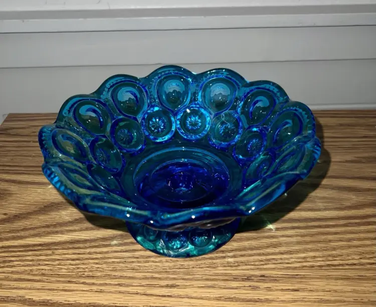 Blue Moon and Stars Pattern Glass Candy Dish – Unmarked Vintage Collectible - Image 2