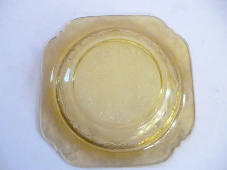 Vintage Federal Glass 2-Piece Round Butter Dish & Candy Dish Set – Beige - Image 3