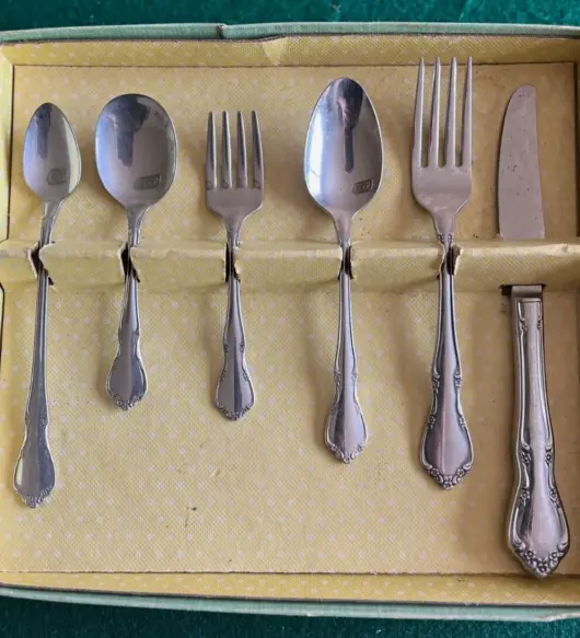 Vintage Oneida ToddleTime 6-Piece Stainless Steel Baby/Toddler Flatware Set – Original Box, Never Used