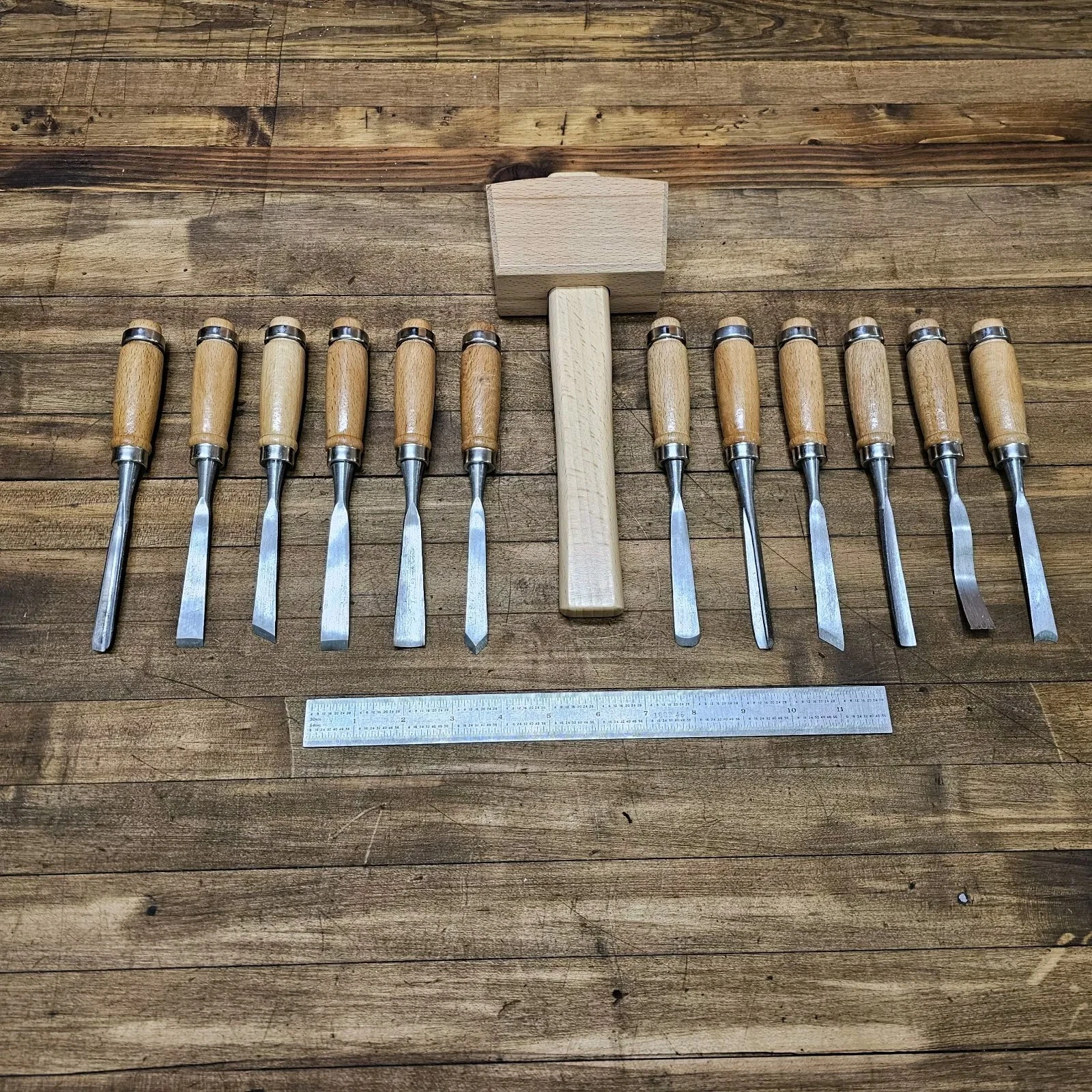 Vintage-Style Woodworking Chisel & Gouge Set with Hard Maple Mallet – New, 3-Piece Set