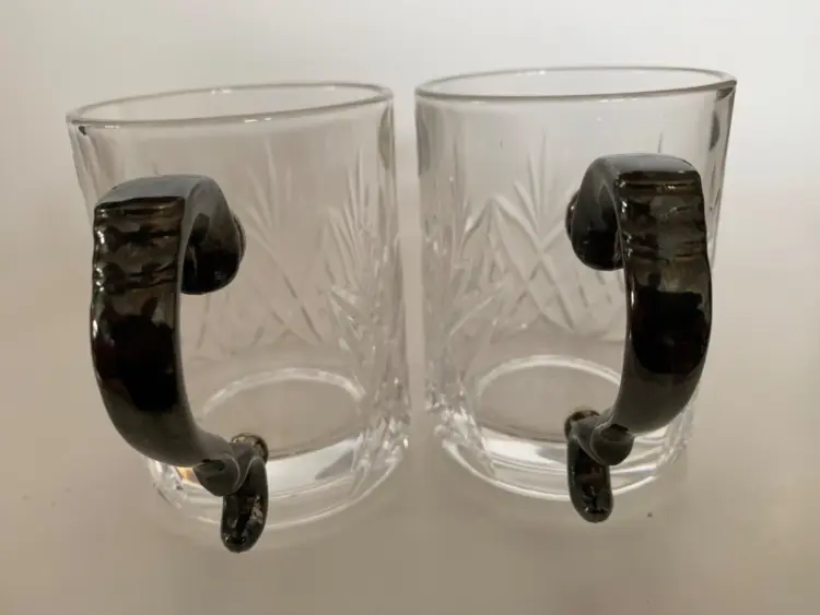 Set of 2 Royale County Crystal Tankards with Silver-Plated Handles - Image 3