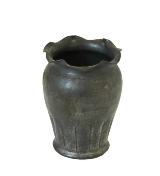 Vintage Pewter Vase with Scalloped Rim – Early 1900s Antique Decorative Piece