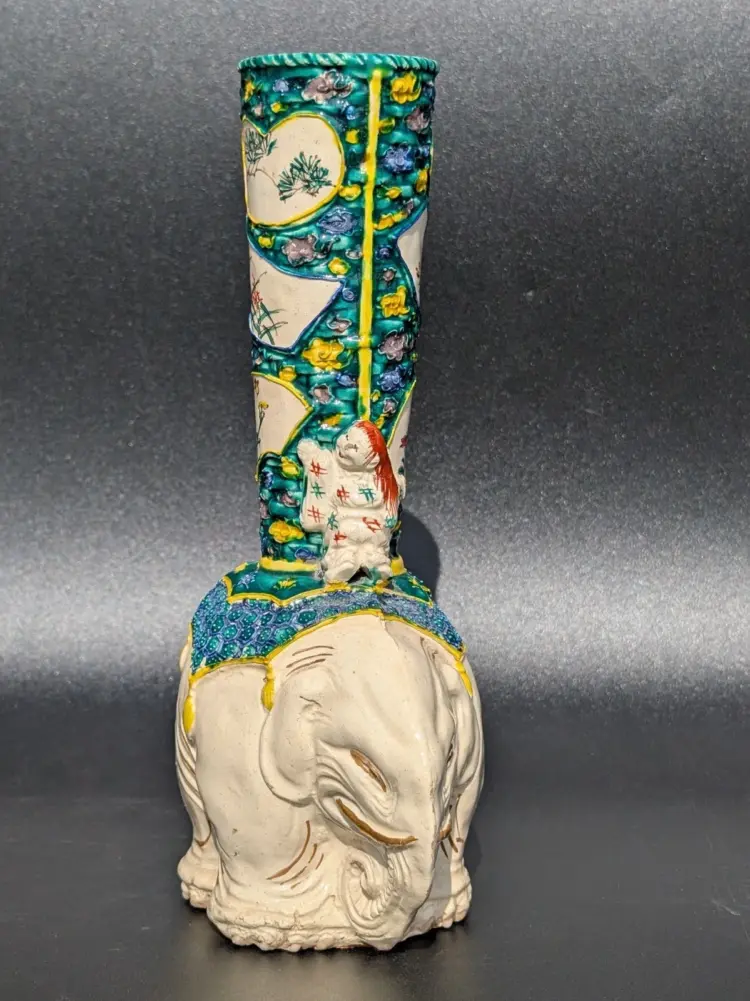 Antique c.1900 Meiji Period Fahua-Style Molded Vase with Elephant Figures - Image 2